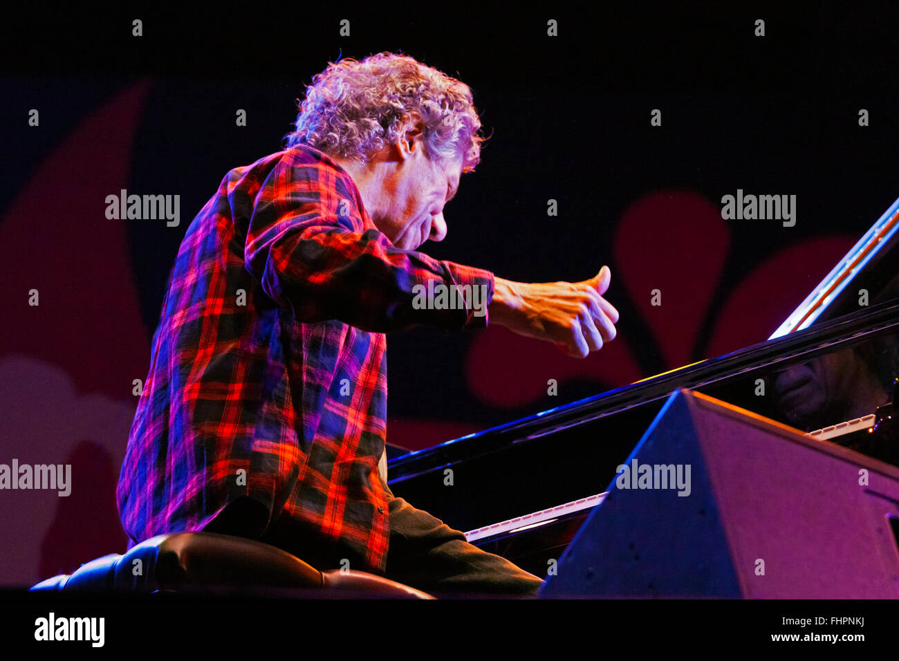 CHIC COREA effectue lors du 58e Festival de Jazz de Monterey, Californie Banque D'Images