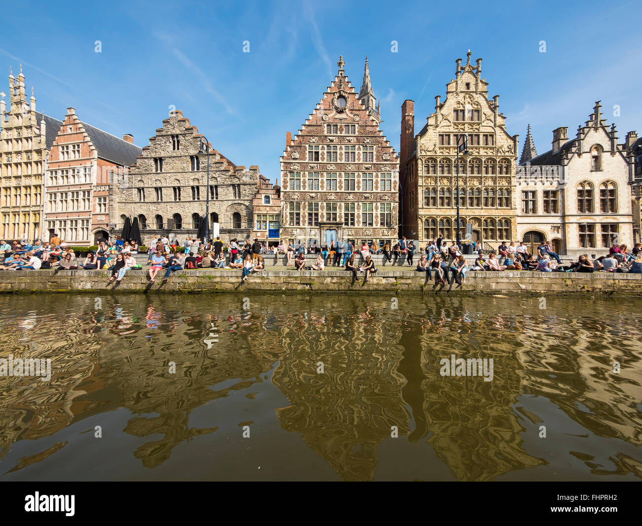 Belgique, Gand, Vieille Ville, Graslei, historiques maisons de guilde à fleuve Lys Banque D'Images