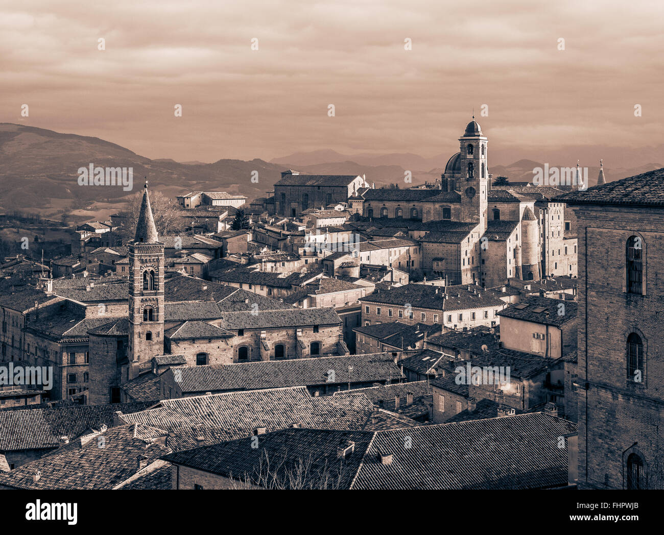 Vue sur les toits d'Urbino Banque D'Images