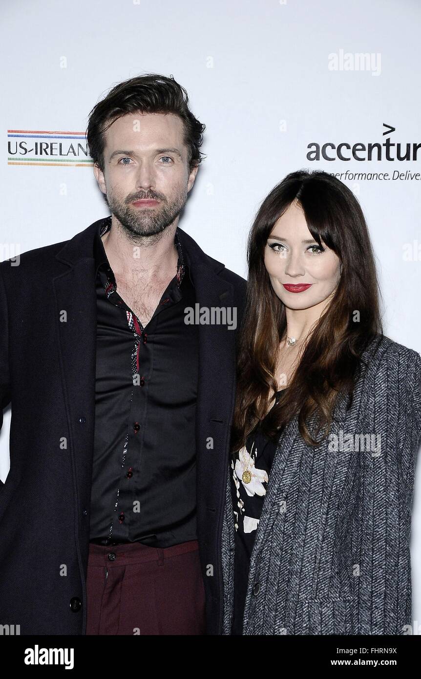 Los Angeles, CA, USA. Feb 25, 2016. Emmet Scanlan, Claire Cooper aux arrivées d'Oscar Wilde : honorer l'écriture irlandaise dans le film, BAD ROBOT, Los Angeles, CA 25 février 2016. Crédit : Michael Germana/Everett Collection/Alamy Live News Banque D'Images