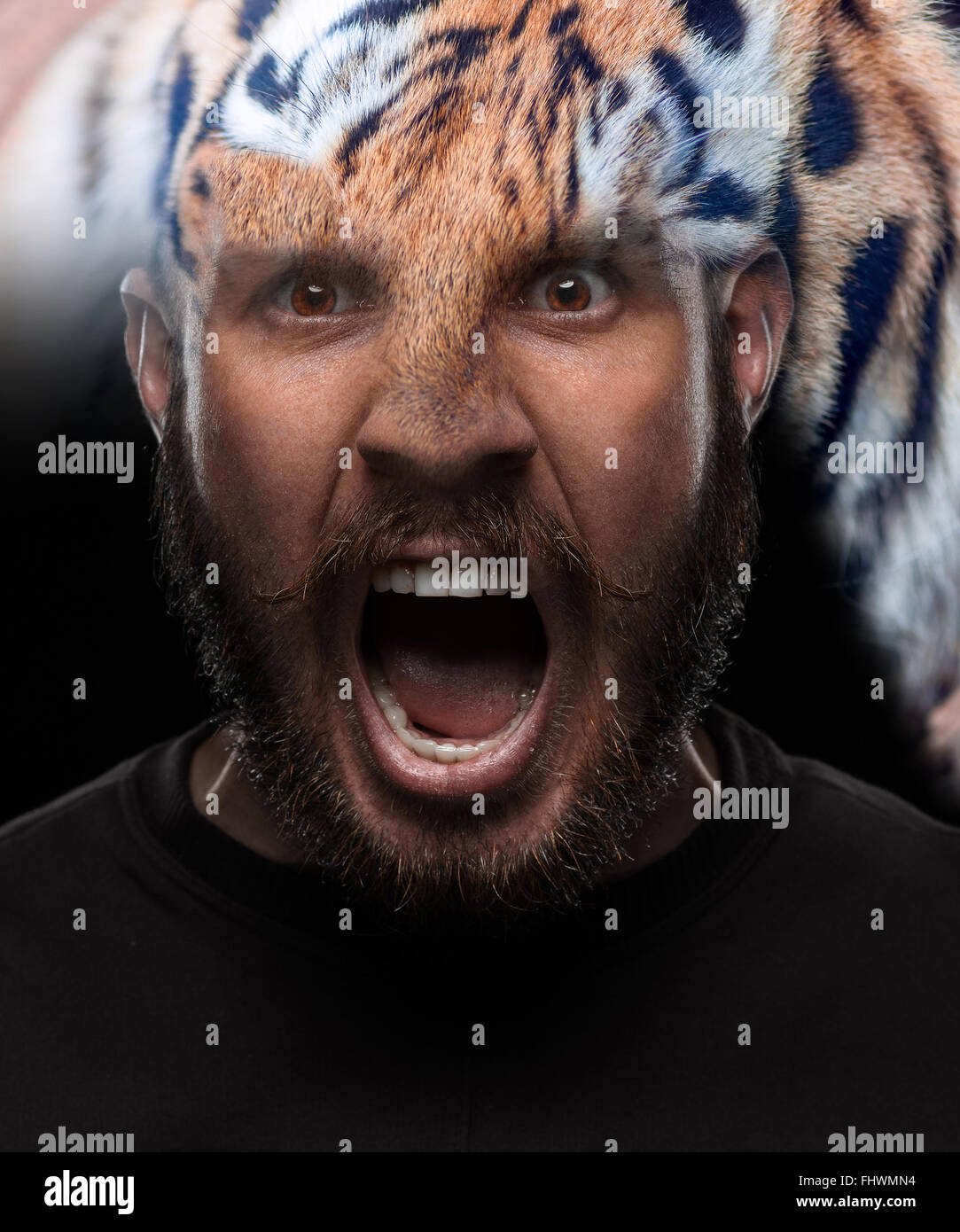 Série de portraits du jeune homme avec différentes émotions Banque D'Images