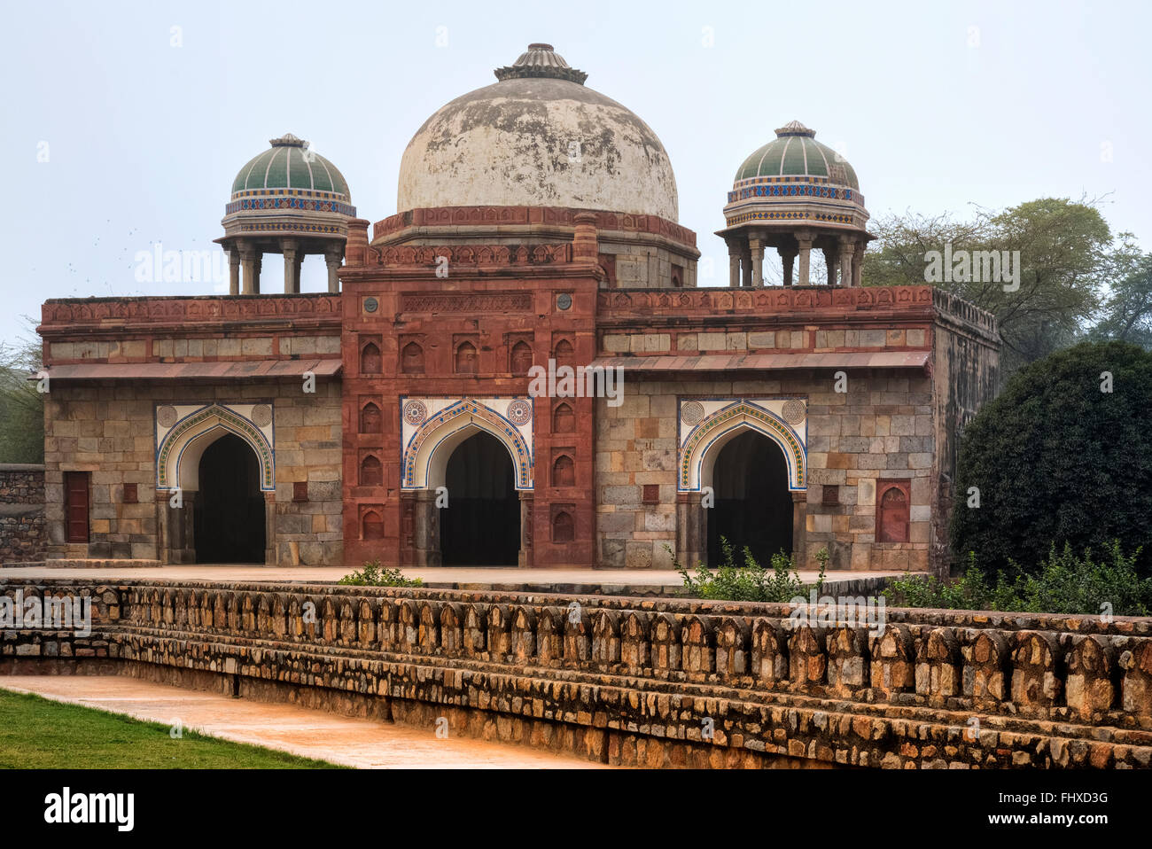 La mosquée Isa Khan, Delhi, Inde, Asie Banque D'Images