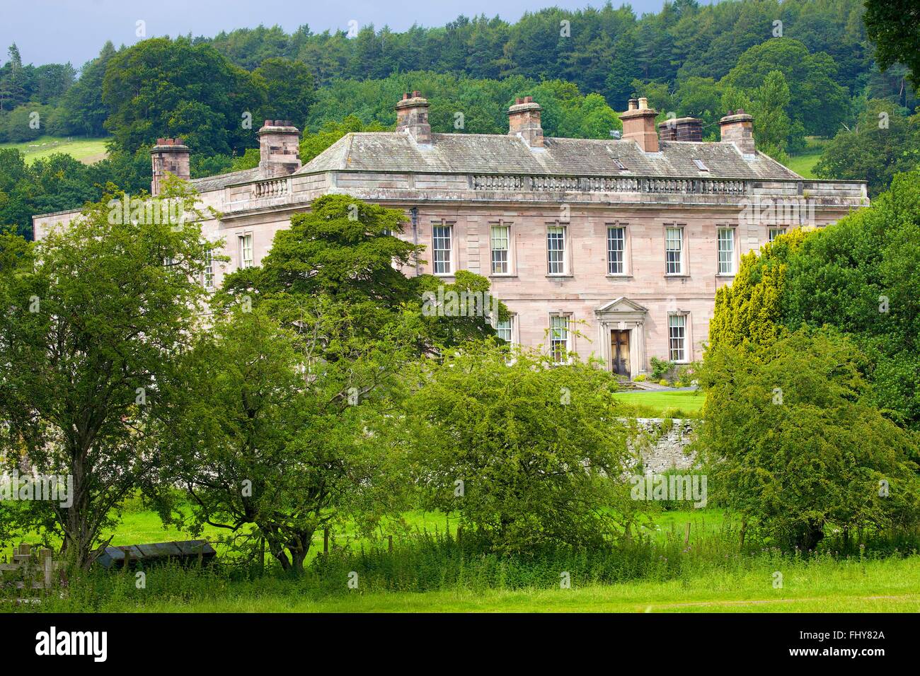 Dalemain Mansion & Jardins historiques. Parc National de Lake District, District d'Eden, Penrith, Cumbria, Angleterre, Royaume-Uni, UK. Banque D'Images