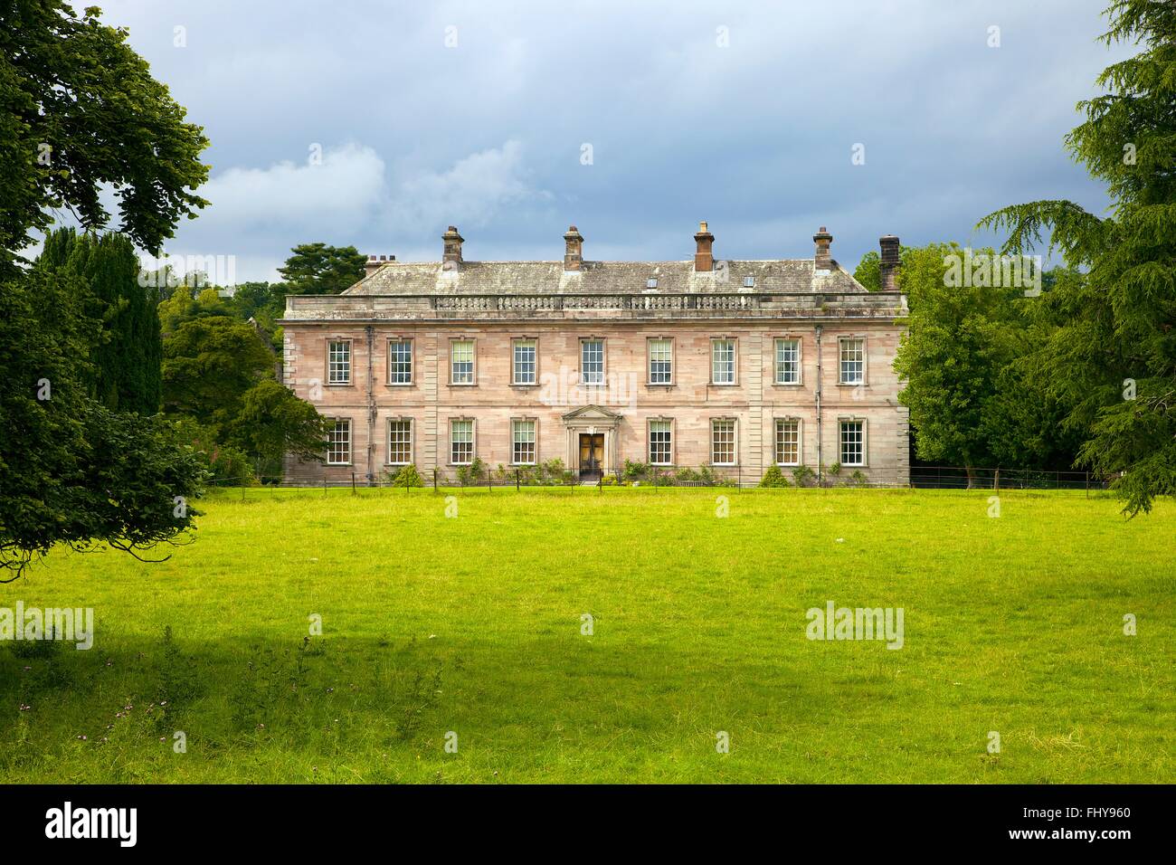 Dalemain Mansion & Jardins historiques. Parc National de Lake District, District d'Eden, Penrith, Cumbria, Angleterre, Royaume-Uni, UK. Banque D'Images