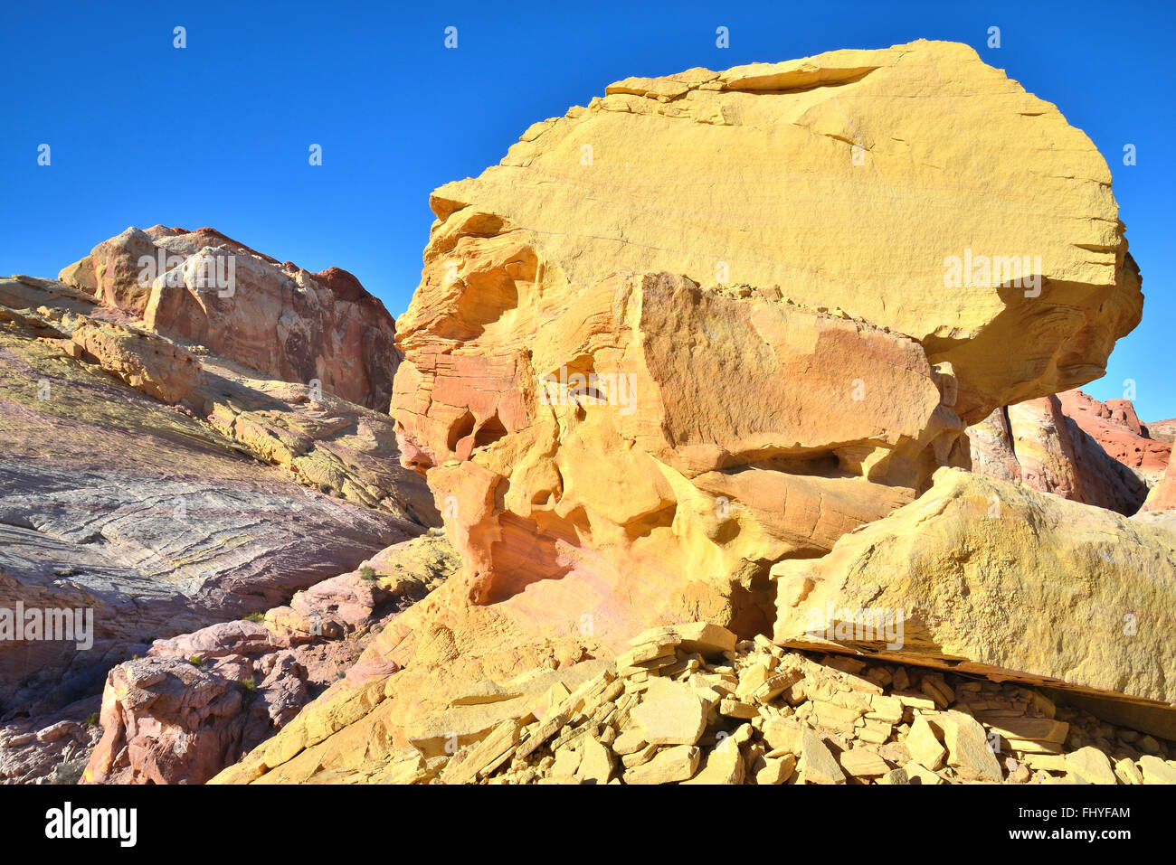 Grès coloré est partout dans la région de Valley of Fire State Park dans le sud-est de Nevada dans le sud-ouest américain Banque D'Images