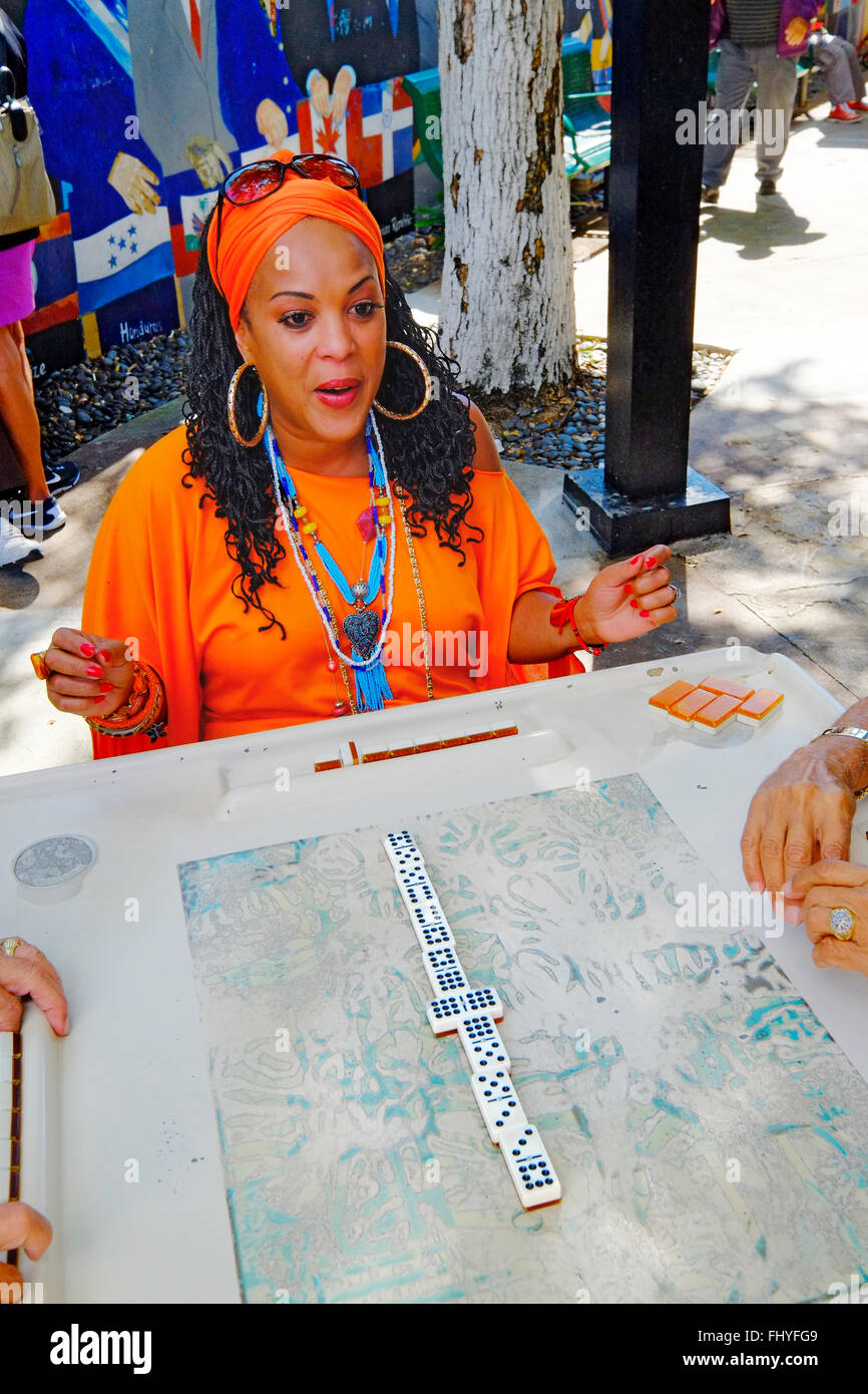 Parc Domino Calle Ocho Little Havana le peuple cubain-américain distric Miami Floride FL Banque D'Images