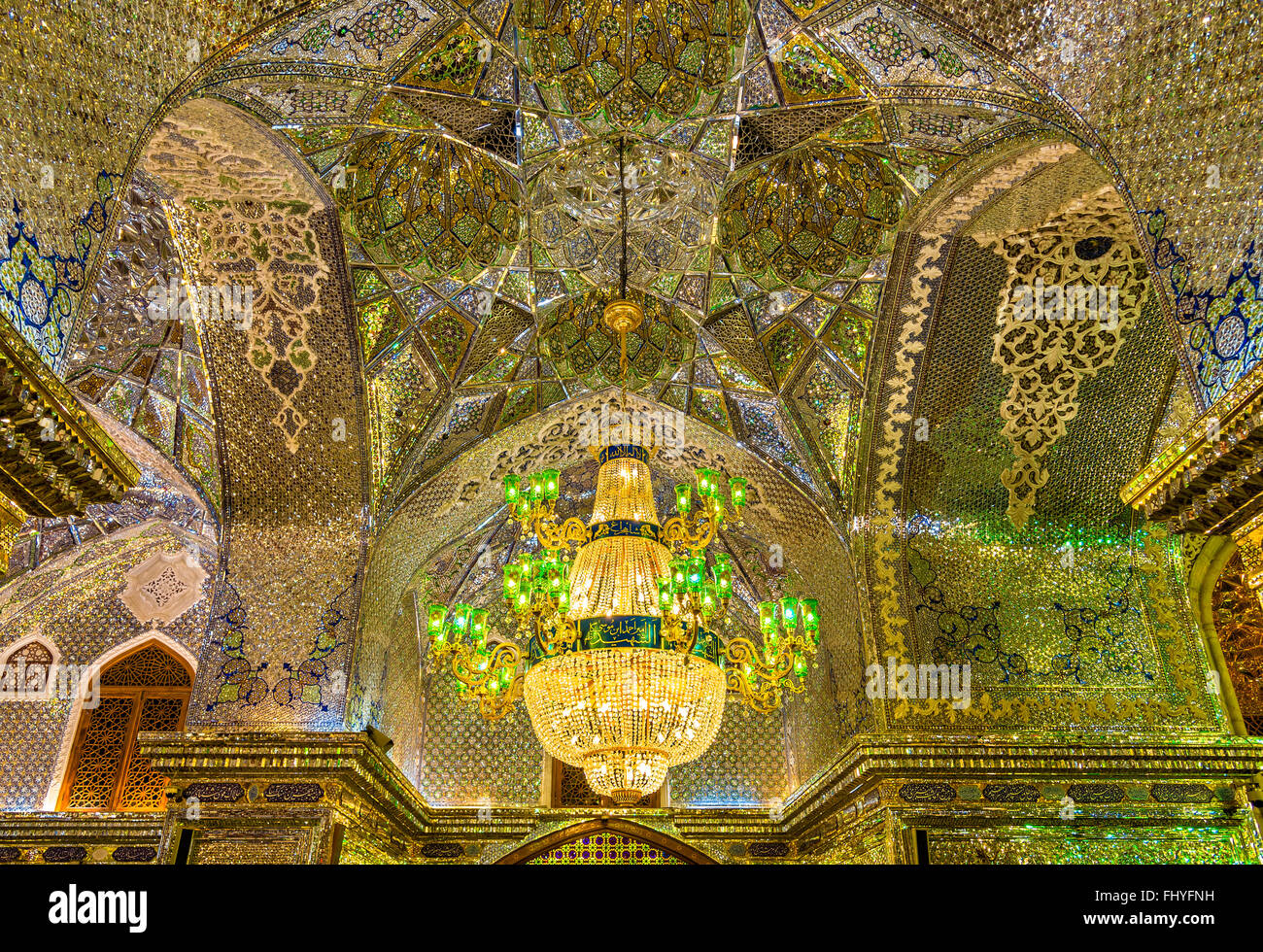 Intérieur de la Mosquée Shah Cheragh à Shiraz - Iran Banque D'Images