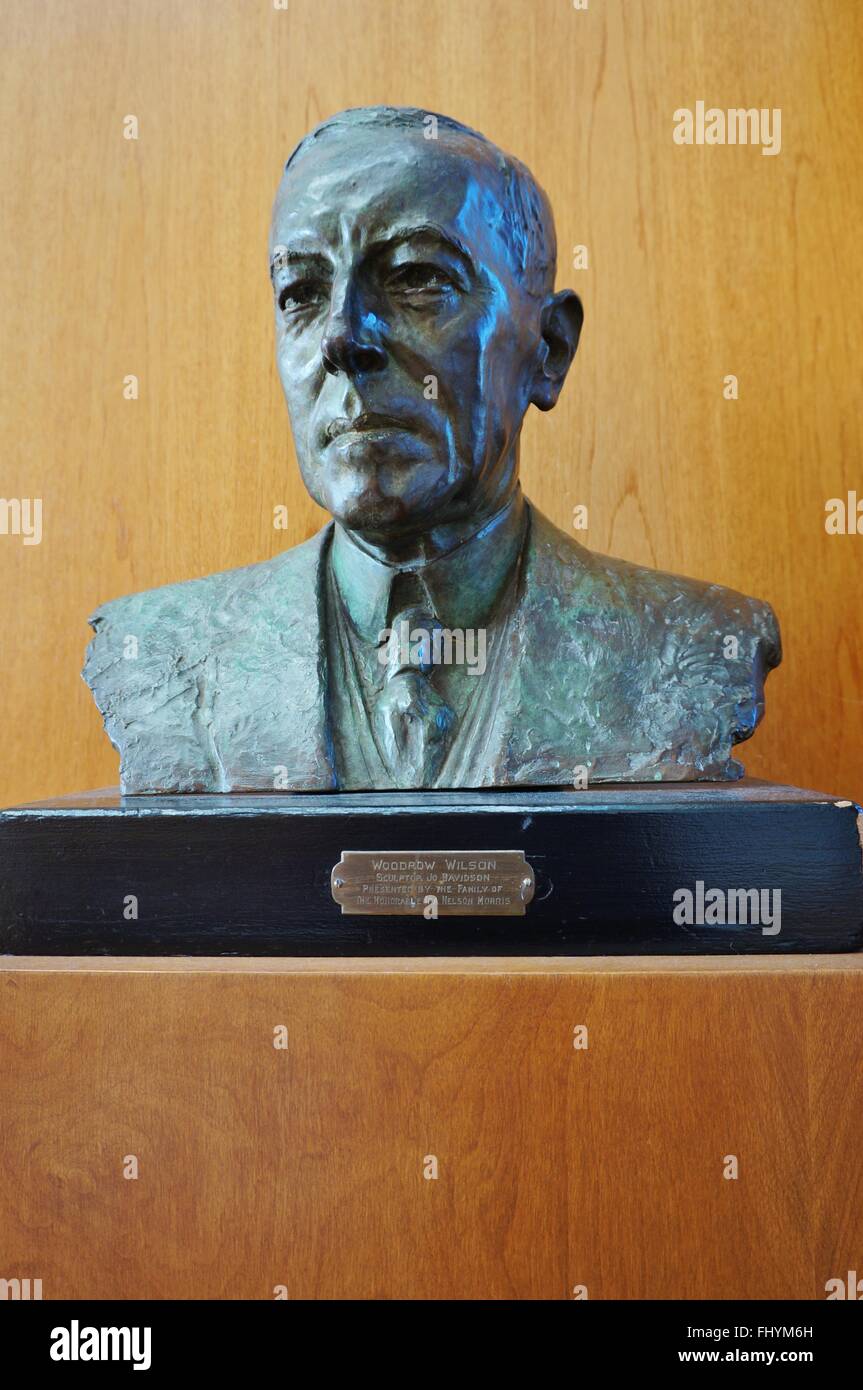 Sculpture buste du président américain Woodrow Wilson dans Robertson Hall, Woodrow Wilson School, l'Université de Princeton Banque D'Images