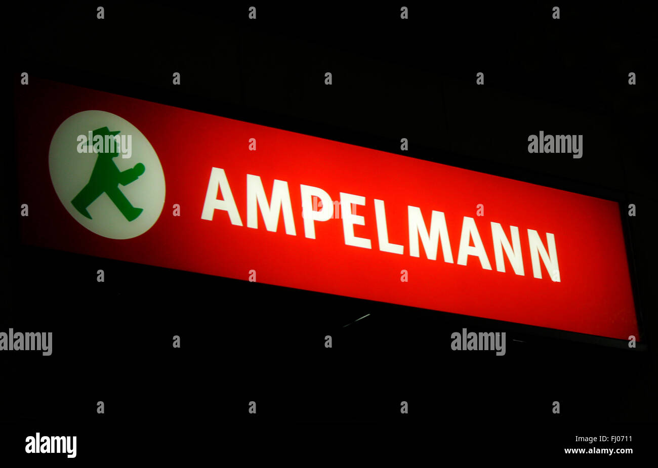 Markenname : 'Ampelmann", Berlin. Banque D'Images