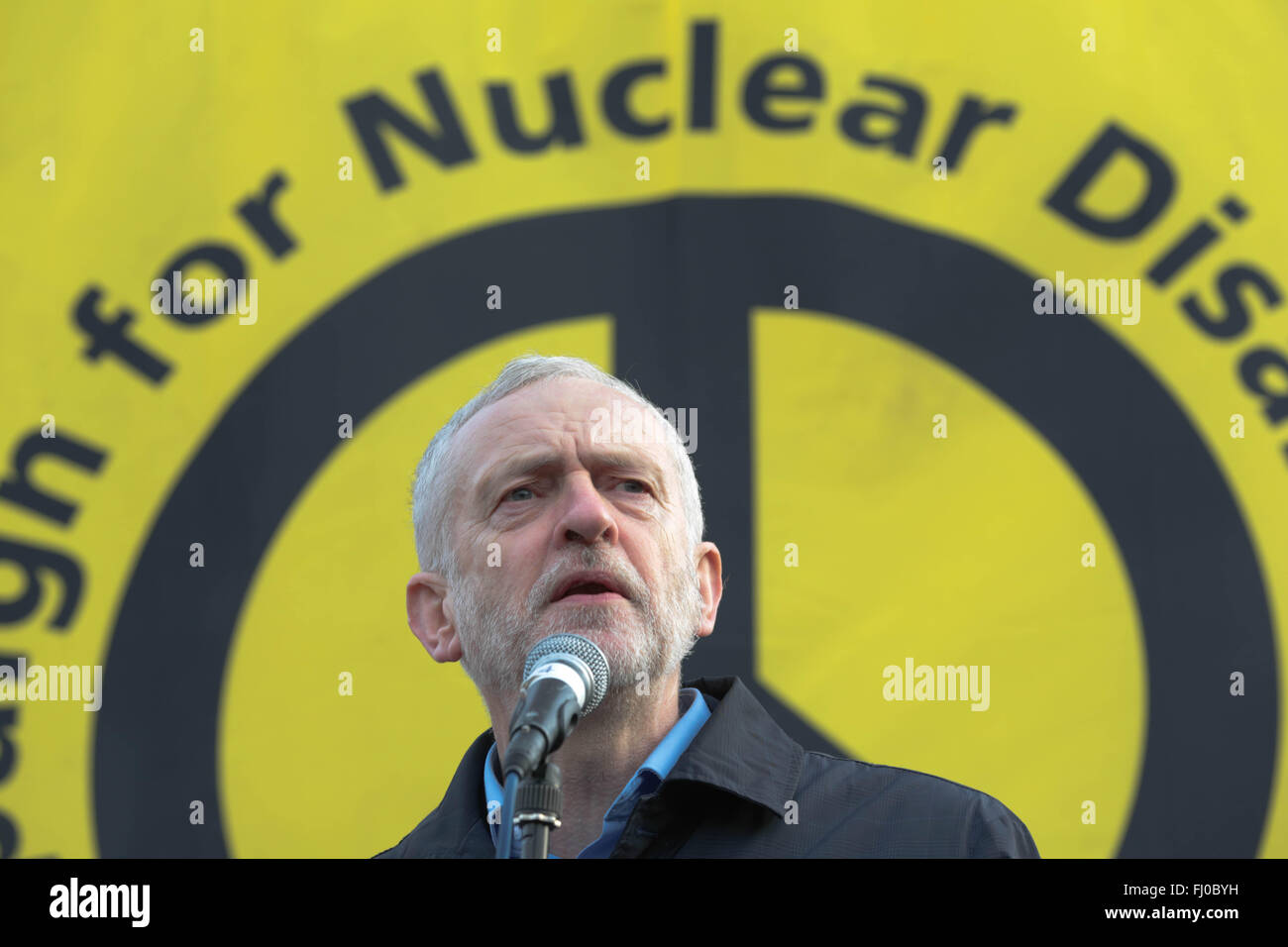 Londres, Royaume-Uni, le 27 février, 2016. Adresse Jeremy Corbyn plus grande manifestation anti-Trident Credit : Thabo Jaiyesimi/Alamy Live News Banque D'Images