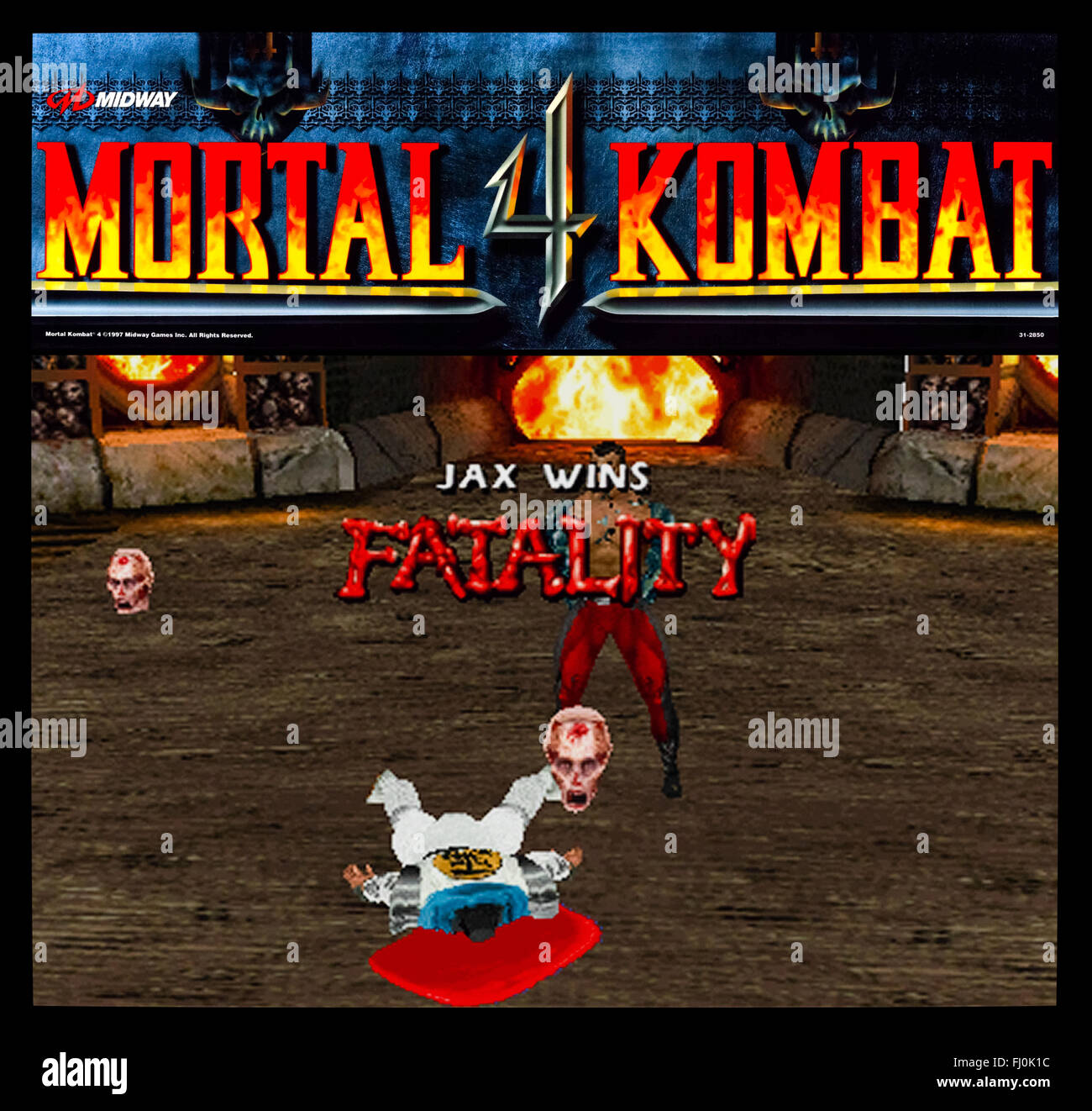 'Mortal Kombat 4' publié en 1997 par Midway Games, une autre suite à l'origine Mortal Kombat introduit l'infographie 3D et l'utilisation d'armes nucléaires et d'autres objet dans le jeu. Voir la description pour plus d'informations. Banque D'Images
