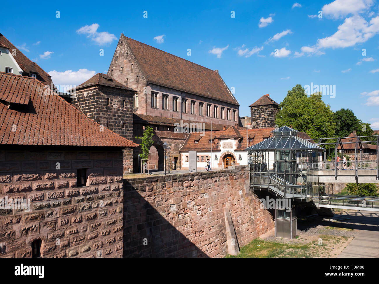 Allemagne, Nuremberg, vieille ville de Lorenz, les murailles de la ville et le Kartaeusertor Banque D'Images
