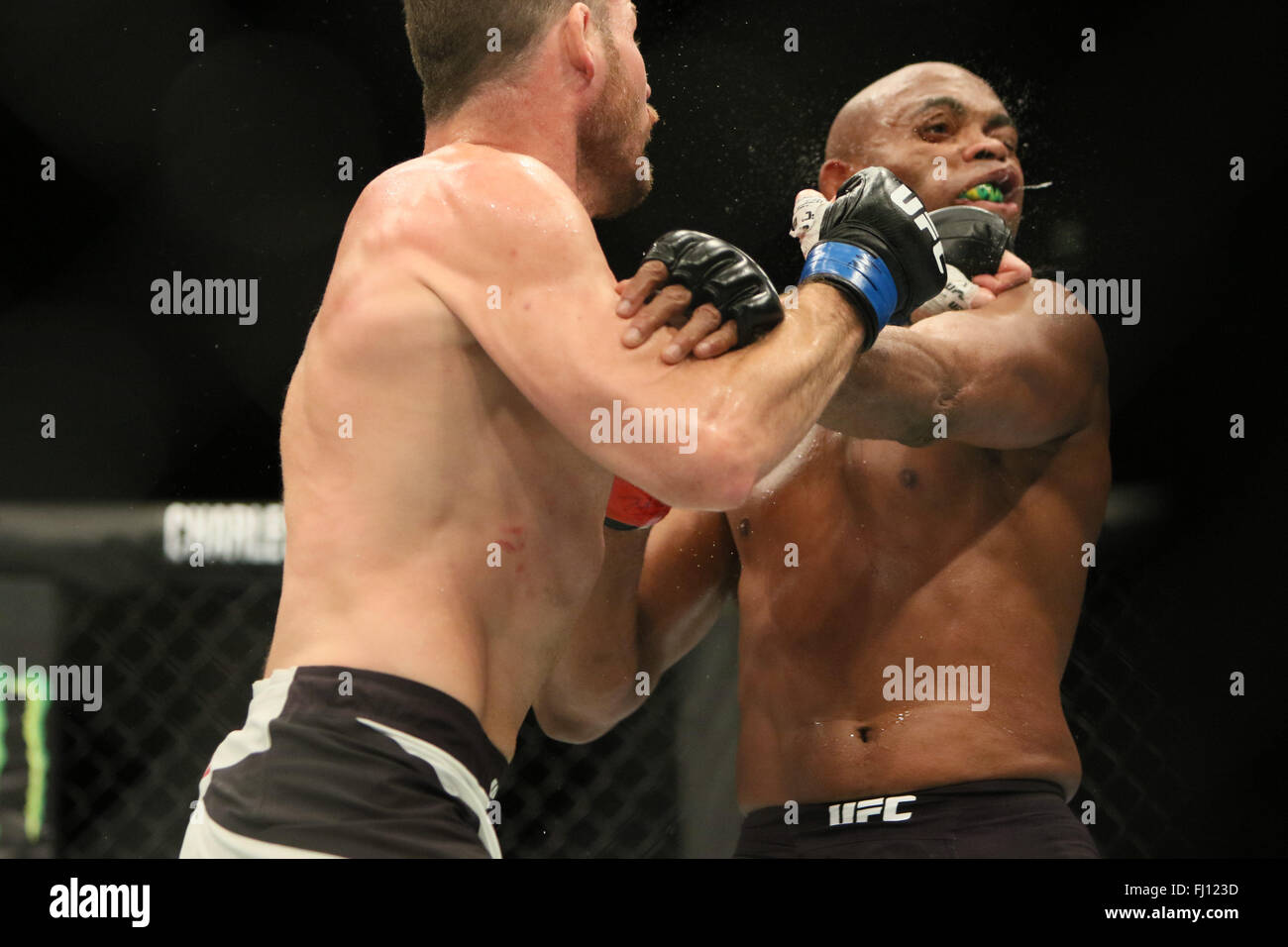 Londres, Royaume-Uni. Feb 27, 2016. L'UFC Fight Night Bisping vs Silva à l'O2, London Crédit : Dan Cooke/Alamy Live News Banque D'Images