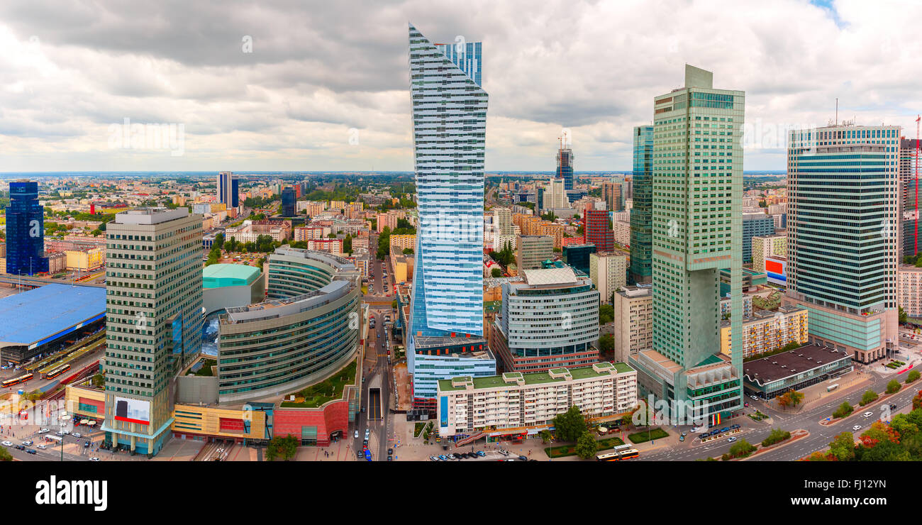 Vue aérienne de la ville moderne de Varsovie, Pologne Banque D'Images