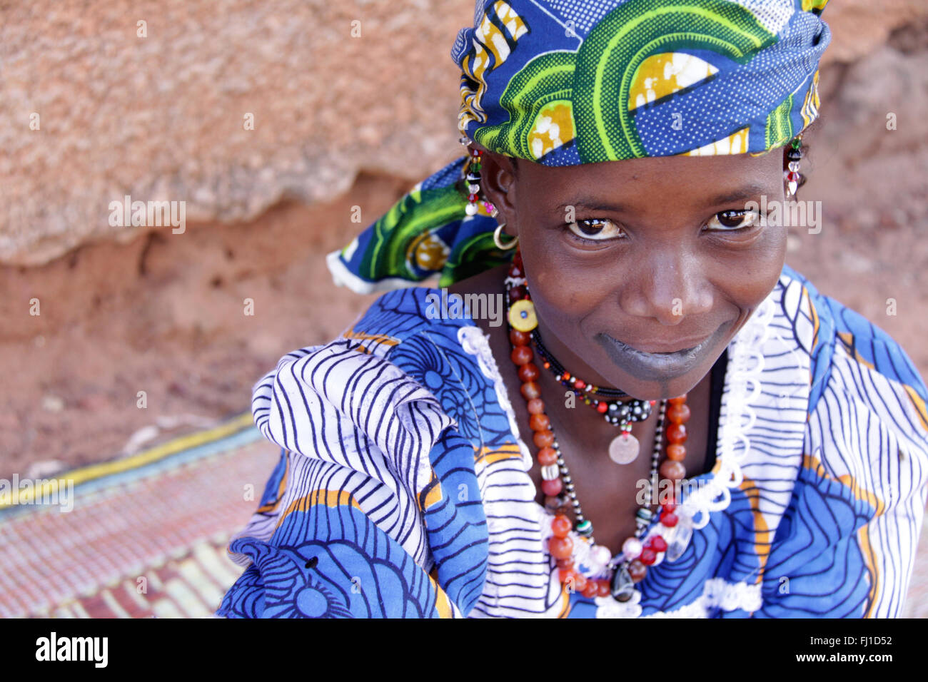 Le portrait de belle fille Peul à Gorom Gorom , Burkina Faso Banque D'Images