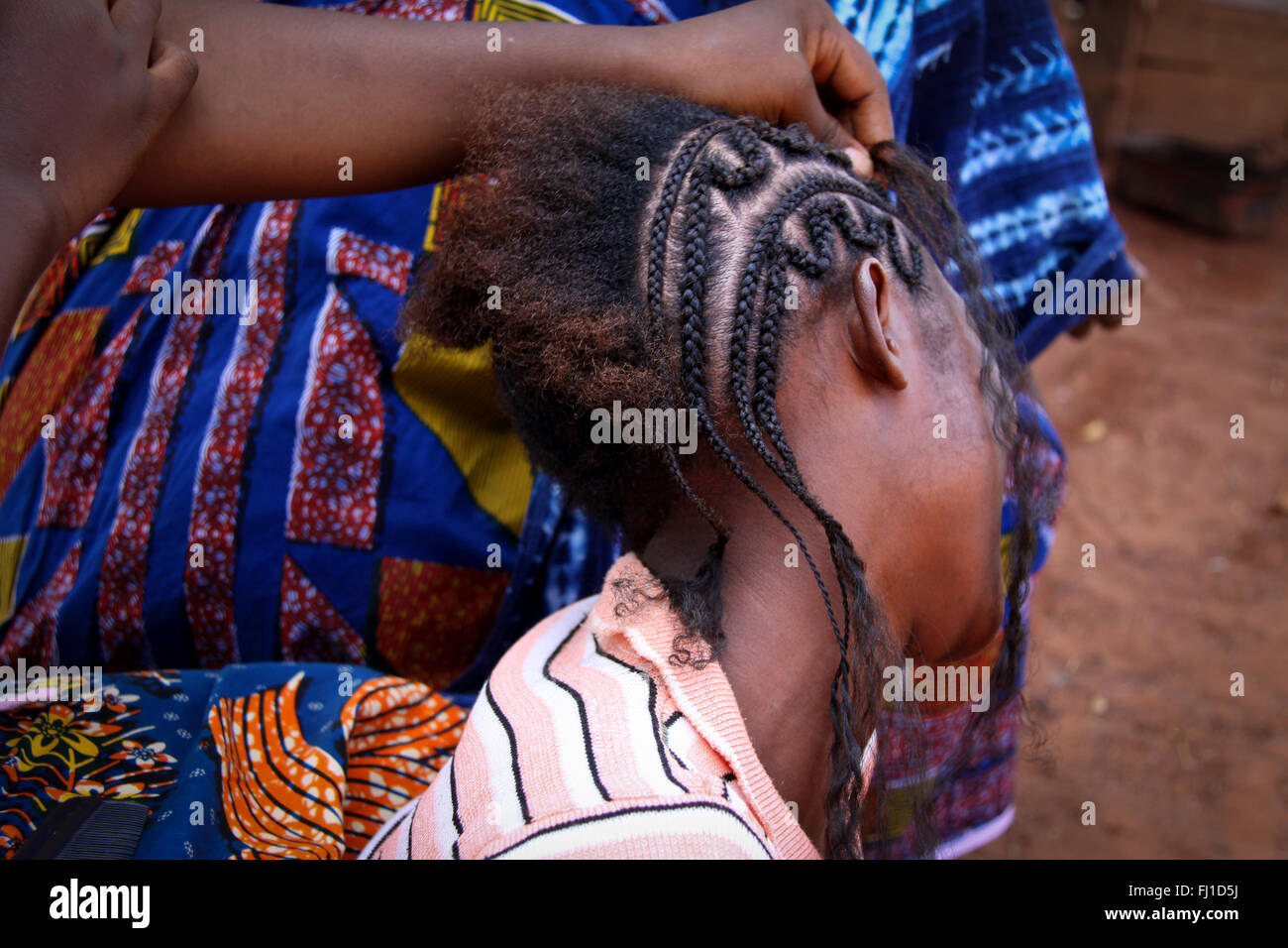Coiffeur en afrique Banque de photographies et d’images à haute
