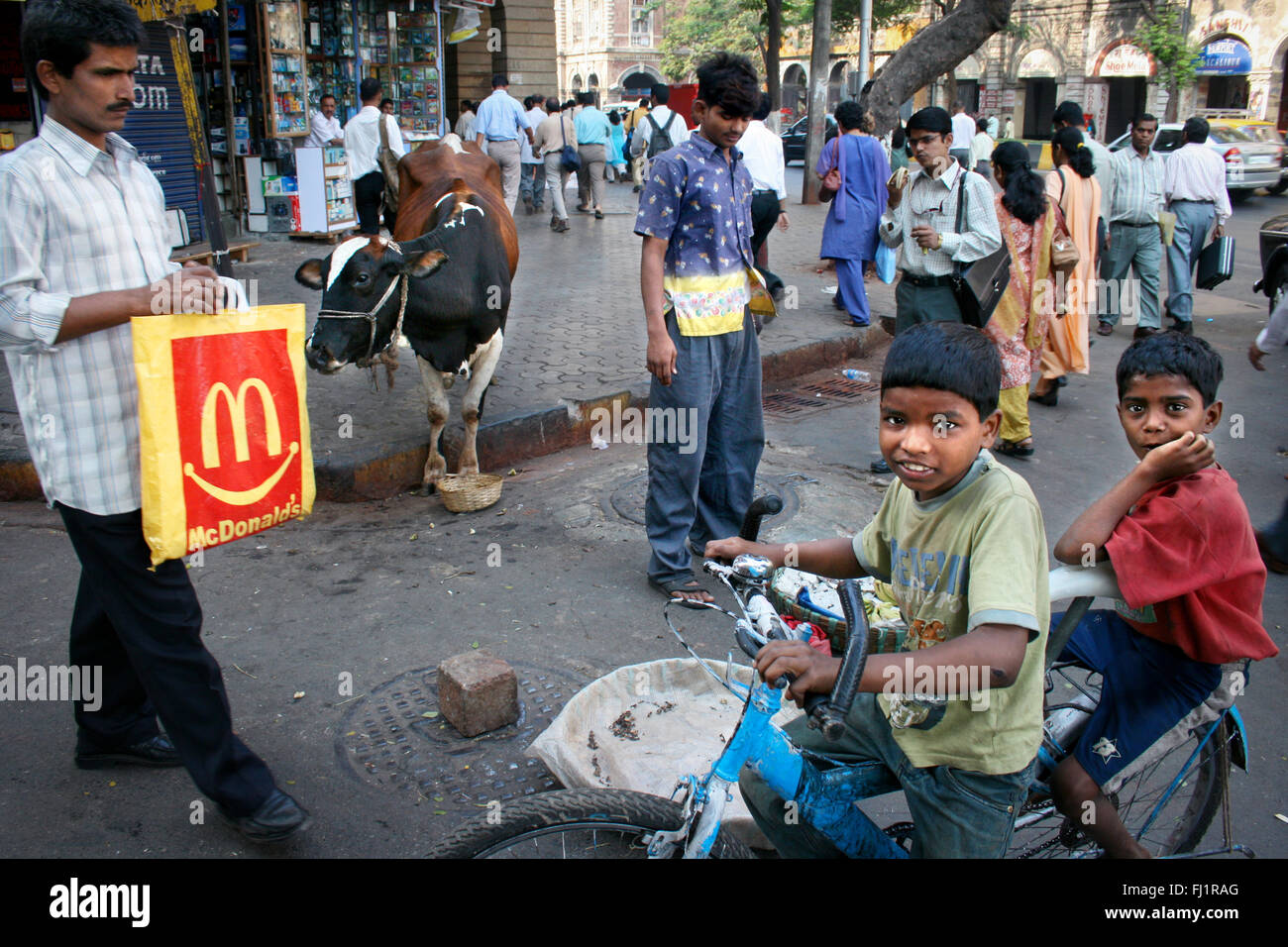Rues de Mumbai, zone Colaba Banque D'Images