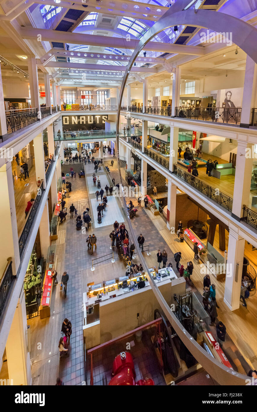 Intérieur du Science Museum, South Kensington, London, England, UK Banque D'Images