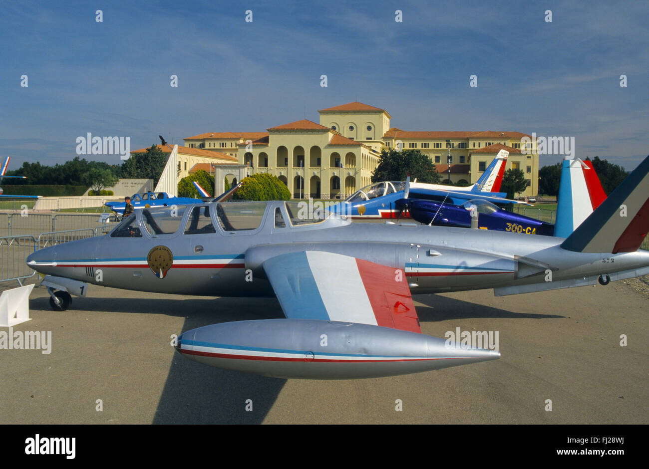 Bouches-du-Rhône (13), base aerienne de Salon de Provence, Fouga Magister,  ancien avion de chasse de la Patrouille de France Photo Stock - Alamy