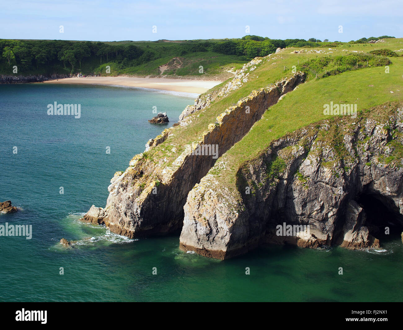 Derrière la grotte de Lort à Barafundle Beach, Pembrokeshire Banque D'Images