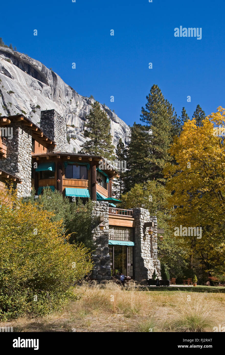 Le AHWAHNEE HOTEL a été construit en 1925 et a été conçu par l'architecte Gilbert Stanley Underwood - Yosemite National Park, CALIFORN Banque D'Images