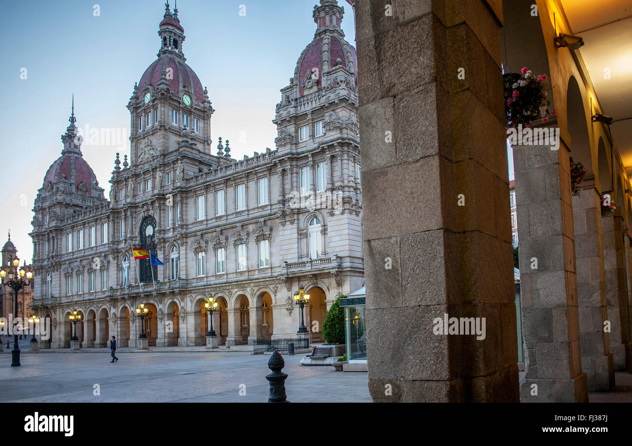 L'hôtel de ville, la place de Maria Pita, ville de La Corogne, Galice, Espagne Banque D'Images