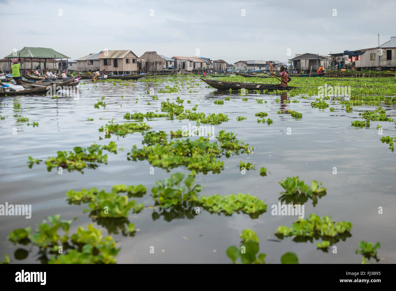 Les gens de Ganvié, Bénin, Afrique Banque D'Images