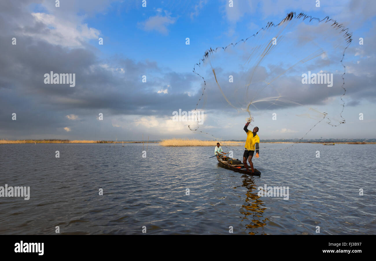 Les gens de Ganvié, Bénin, Afrique Banque D'Images