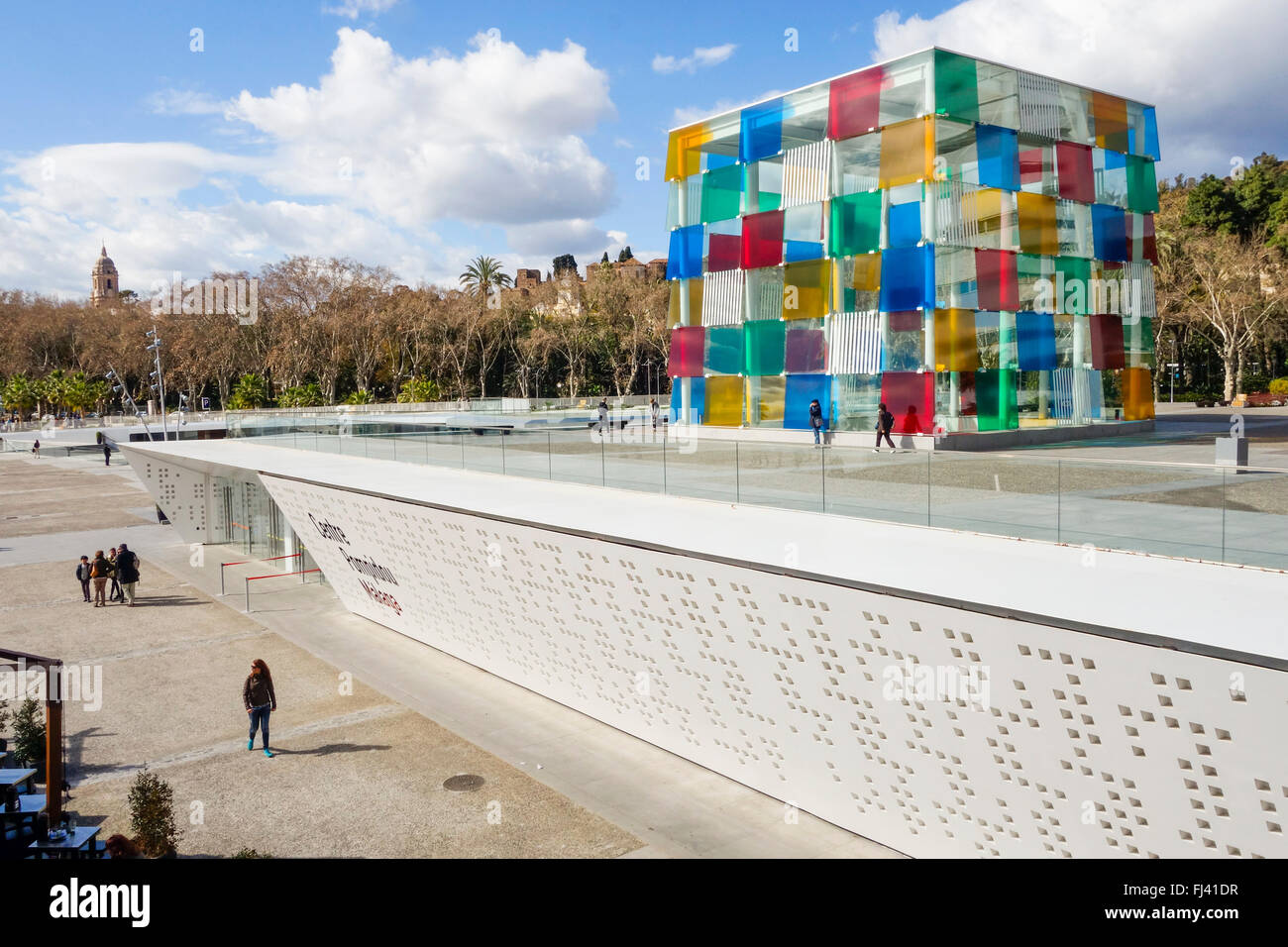 Malaga, Centre Pompidou Le Centre Pompidou, le cube, le message de musée, Malaga, Andalousie, espagne. Banque D'Images