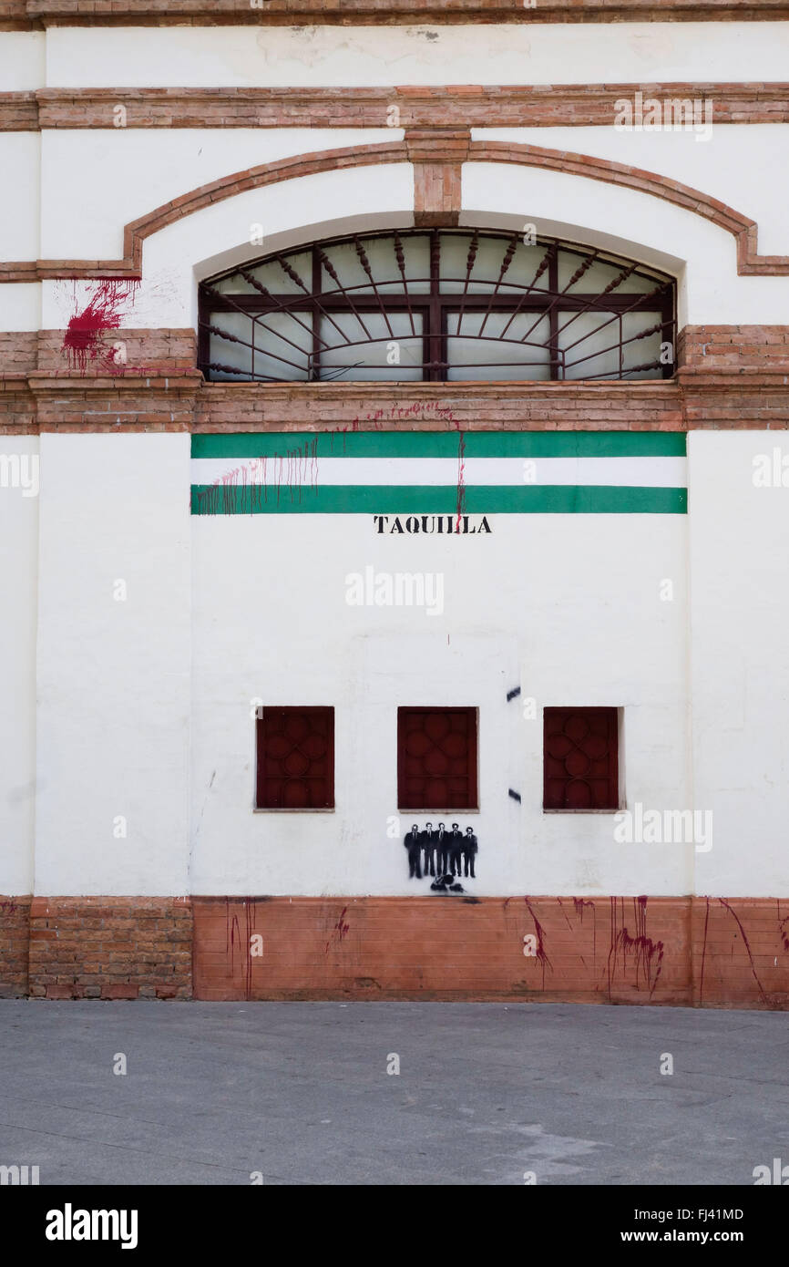 Bureau de vente de billets à l'arène Plaza de Toros de Málaga, La Malagueta, maculé de peinture rouge, Andalousie, espagne. Banque D'Images