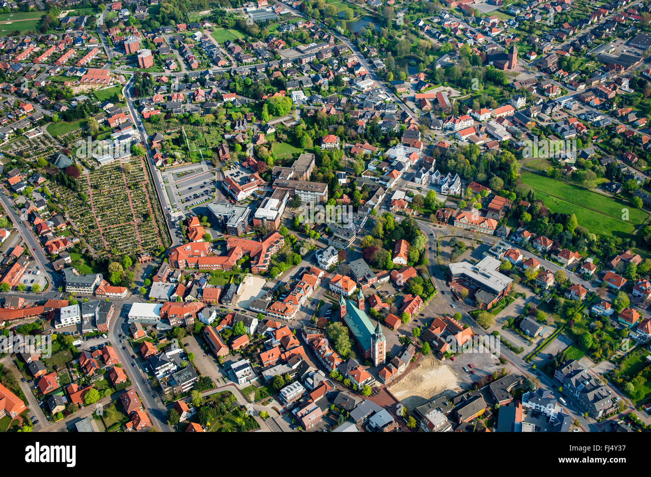 Centre ville de Lohne dans Landkreis Vechta, vue aérienne, l'ALLEMAGNE, Basse-Saxe Oldenburger Muensterland, Lohne Banque D'Images