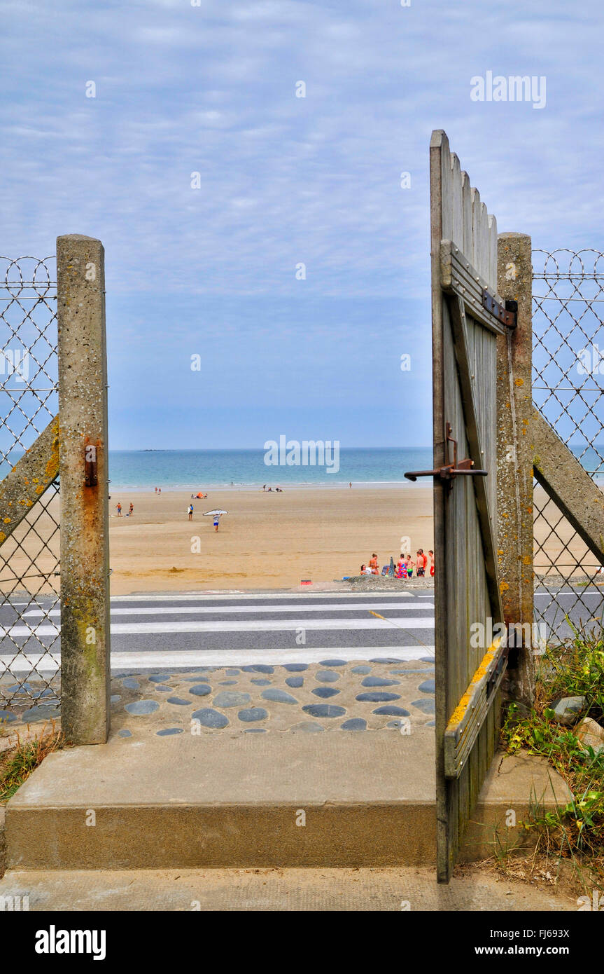 Porte de la plage, France, Bretagne, St Pabu, Erquy Banque D'Images