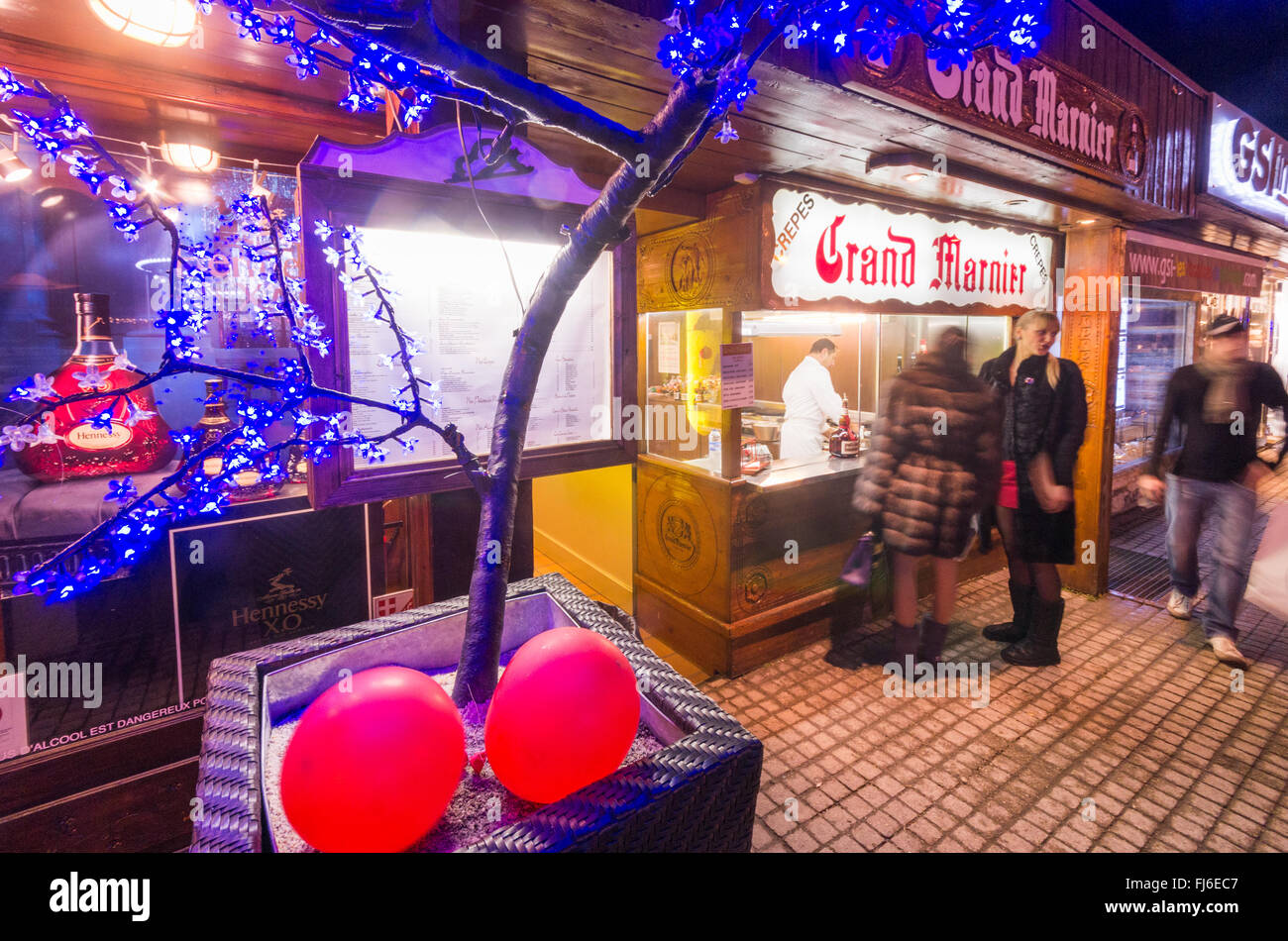 COURCHEVEL, FRANCE-jan.07 : crêperie bar dans le centre le 7 janvier 2011 à Courchevel, France. La station française a vu Banque D'Images