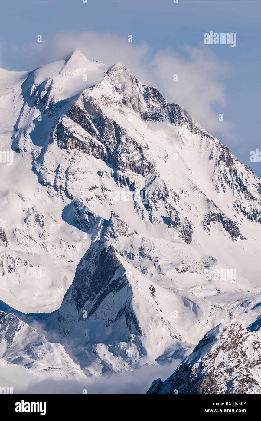 Vue aérienne de la chaîne de montagne au-dessus de la Saulire versant, Meribel France Banque D'Images