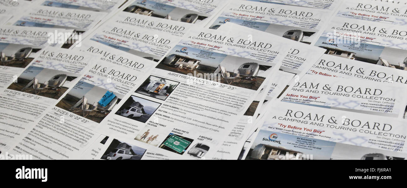 Long Beacgh, Californie, USA. Feb 27, 2016. Le Los Angeles Travel & Adventure Show est venu à la Long Beach Convention Centre du 27 et 28 février 2016 apporter avec elle des centaines des meilleurs fournisseurs de services de voyage et de destination qui partagent les experts conseils de voyage et des secrets d'initié, de permettre aux voyageurs de planifier et personnaliser leur prochaine aventure, et proposons des offres de voyage. Tous les visiteurs ont droit à un marché culturel hautement interactif de cuisine internationale, de la musique, de la danse, celebrity enceintes de voyage, les derniers gadgets de voyage et d'autres activités amusantes. (Crédit Image : © Craig D Banque D'Images