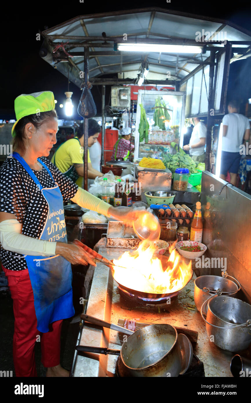 Marché de nuit en Thailande Banque D'Images Marché de nuit en Thailande Banque D'Images