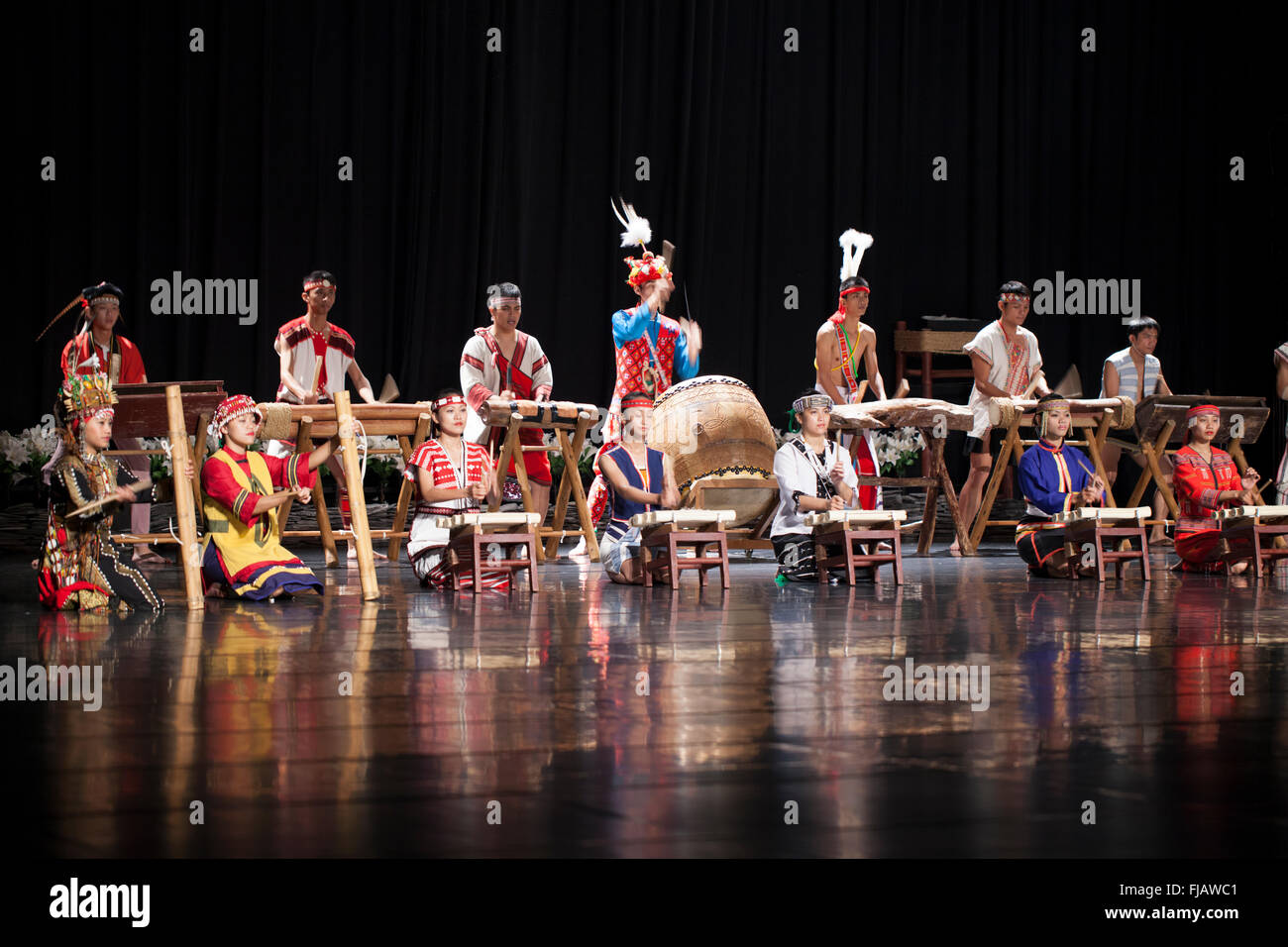 Les performances à la culture des peuples autochtones de Taiwan, Taiwan, Pingtung Banque D'Images