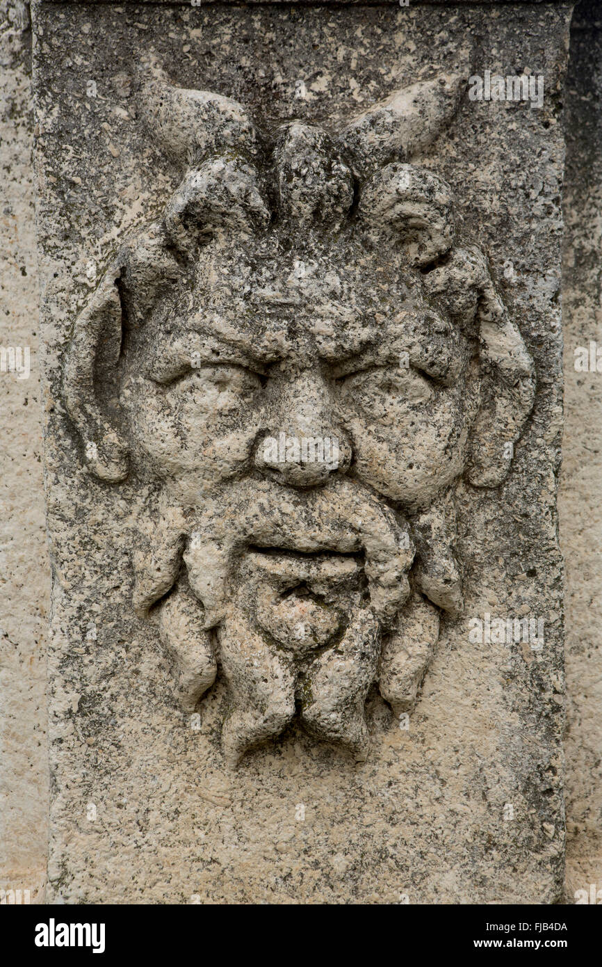 L'Europe, Croatie, Dalmatie, Zadar, centre historique de la ville, la sculpture sur les vestiges romains dans le forum Banque D'Images