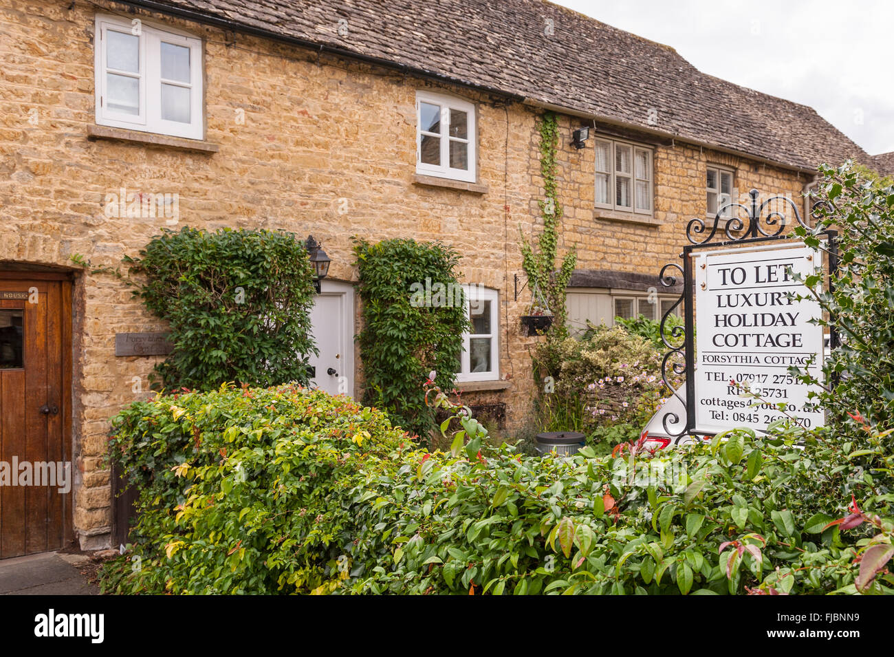 Chalet de vacances de luxe à louer à Bourton-On-The-Water dans le Gloucestershire , Angleterre , Angleterre , Royaume-Uni Banque D'Images