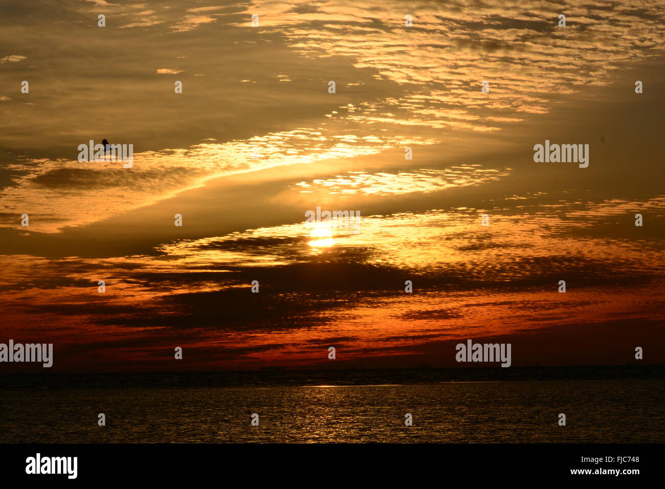 Lever du soleil Ciel en mer Banque D'Images