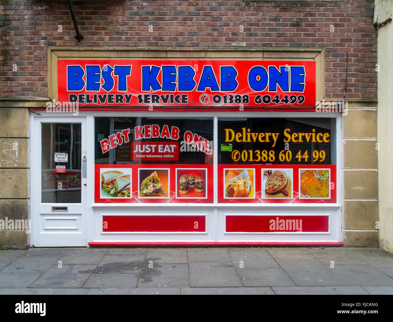 Un Kebab de la nourriture à emporter et livraison Banque D'Images
