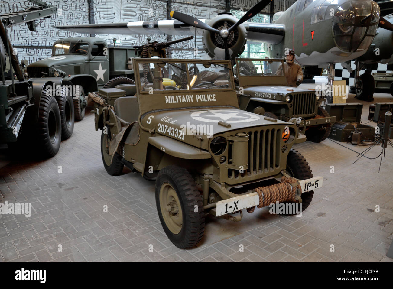 Un Américain WWII jeep Ford GPW () dans l'Overloon War Museum à Meppen, Allemagne. Banque D'Images