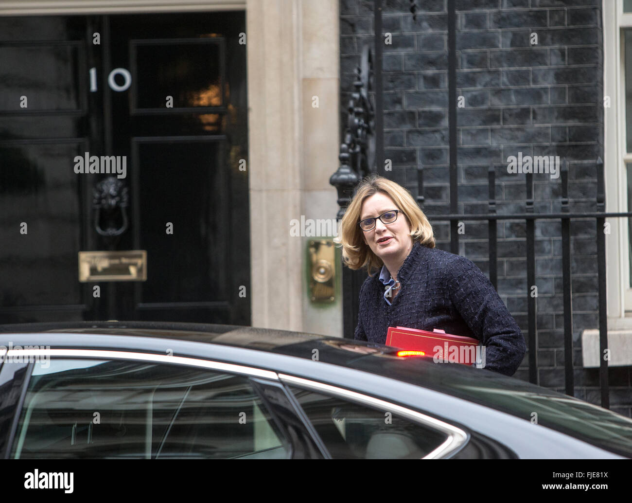 L'Amber Rudd,secrétaire d'État à l'énergie et le changement climatique, au numéro 10 Downing Street pour une réunion du Cabinet Banque D'Images