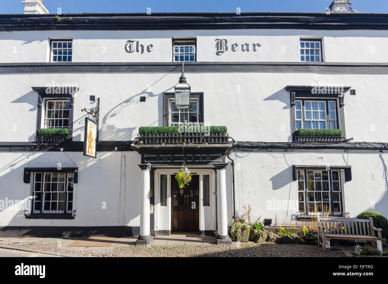 L'ours Hôtel et restaurant à Crickhowell, Powys Banque D'Images