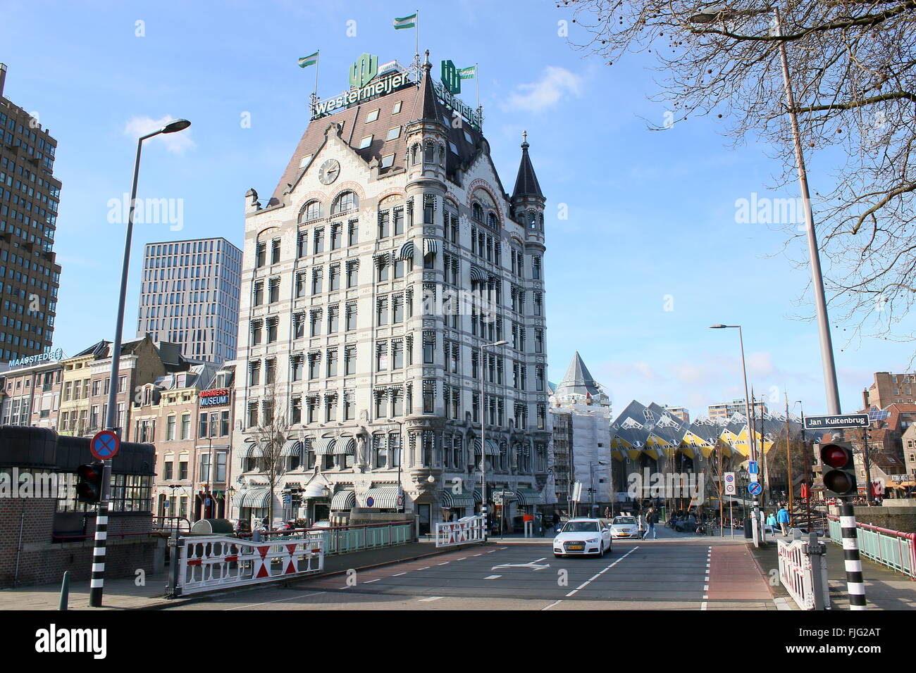 Het Witte Huis (Maison Blanche) construit en 1898 dans un style Art Nouveau à Wijnhaven, Rotterdam, Pays-Bas. Site du patrimoine national Banque D'Images