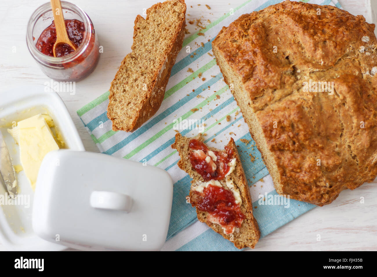 La cuisine traditionnelle irlandaise Brown Soda Bread Banque D'Images
