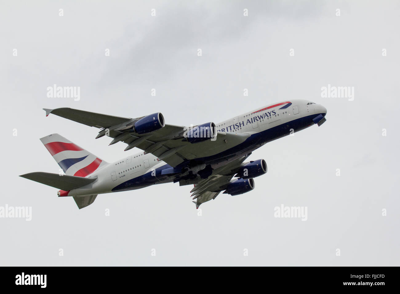 Airbus A380 pour les compagnies aériennes au départ de British Airways à l'aéroport de Londres Heathrow LHR Banque D'Images