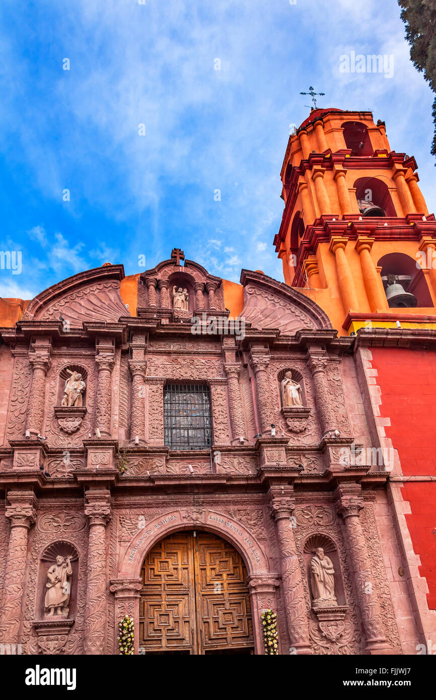 Templo del Oratorio de San Felipe Neri Façade de l'église San Miguel de Allende, Mexique. Construit en 1700 Banque D'Images