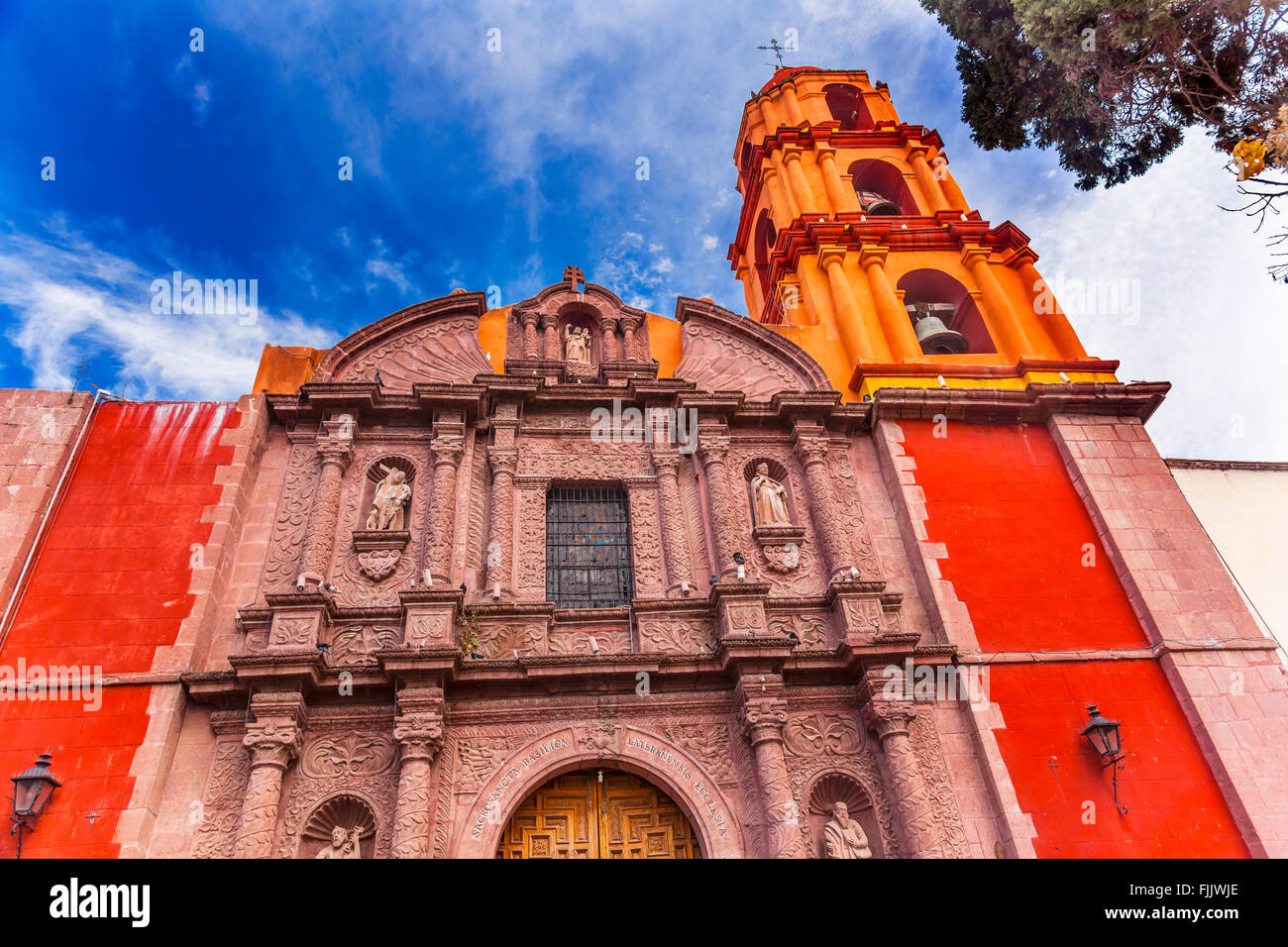 Templo del Oratorio de San Felipe Neri Façade de l'église San Miguel de Allende, Mexique. Construit en 1700 Banque D'Images