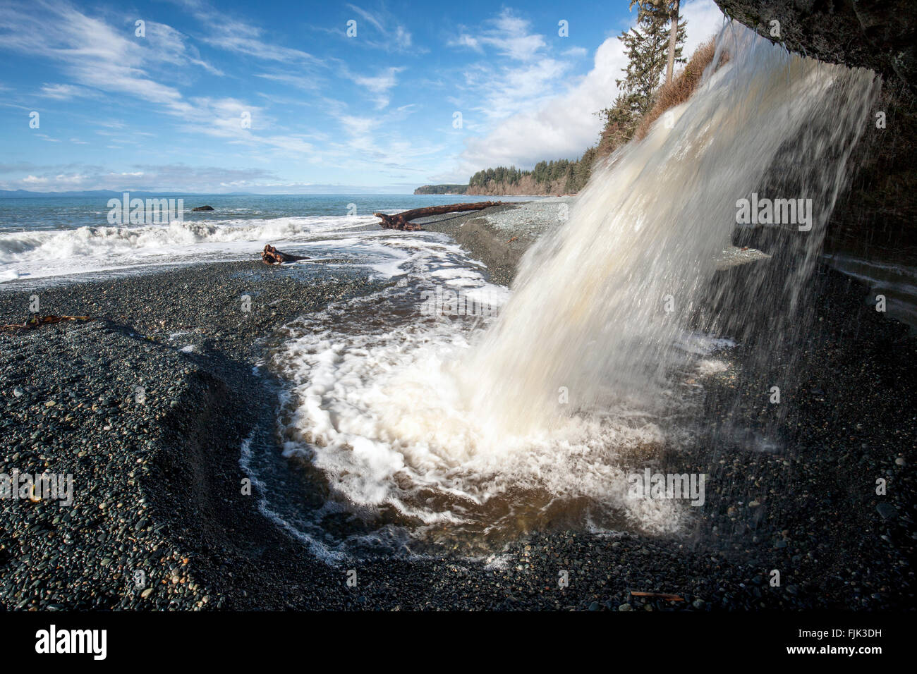 Cascade de Sandcut Beach - Sooke, île de Vancouver, Colombie-Britannique, Canada Banque D'Images